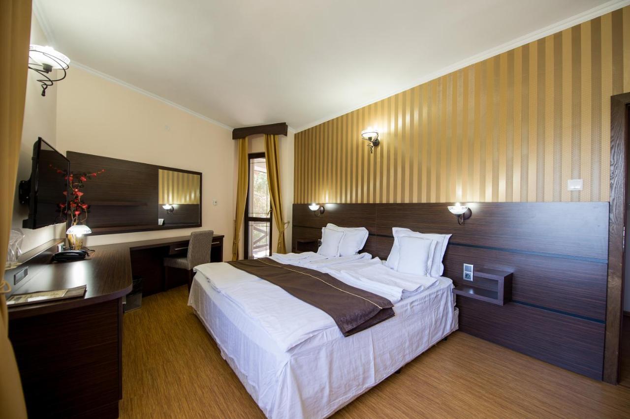 Family Hotel Hebar باتاك المظهر الخارجي الصورة
