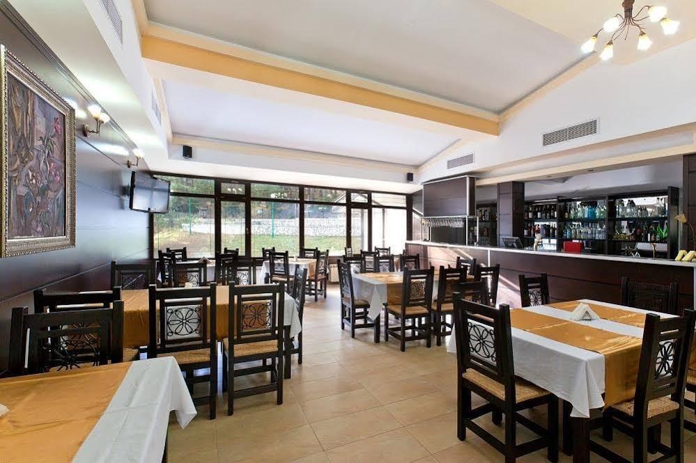Family Hotel Hebar باتاك المظهر الخارجي الصورة